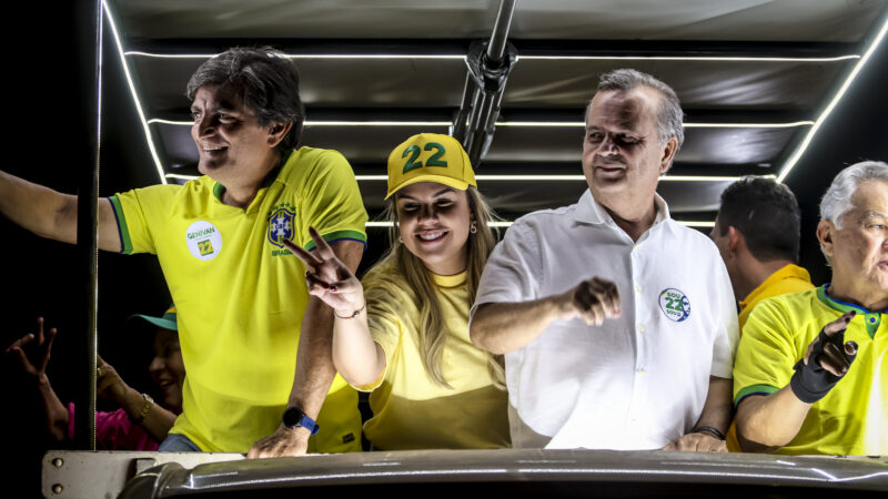 Grande carreata do 22 reúne Genivan, Nayara, Rogério, Styvenson, Girão e Rosalba em Mossoró